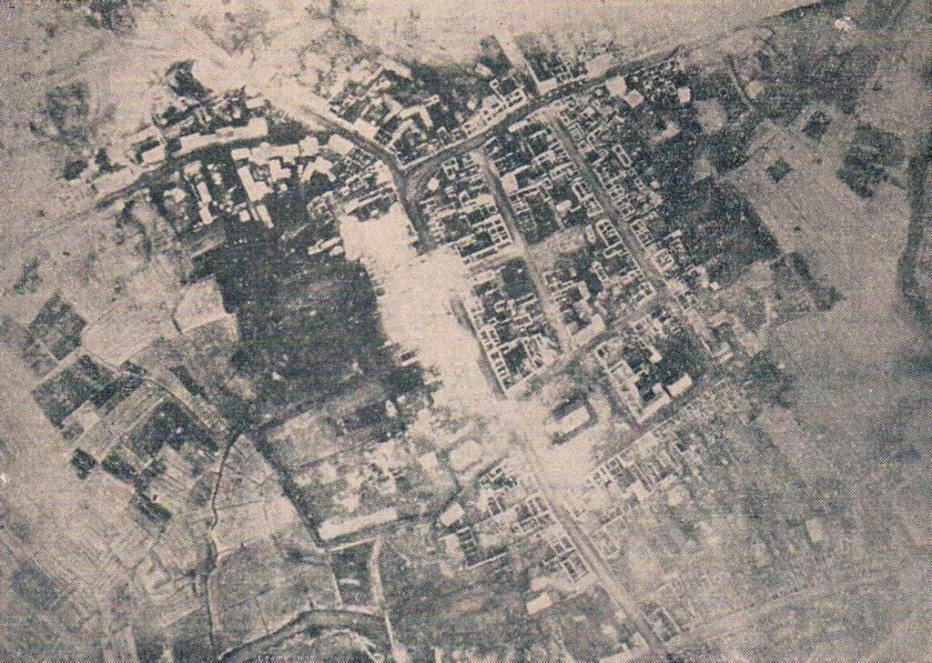 Fotografii Człopy z 16 lutego 1945 roku z godziny 15.43, zrobiona przez porucznika Parlitza – brata mieszkającej w Człopie żony kupca Sydow